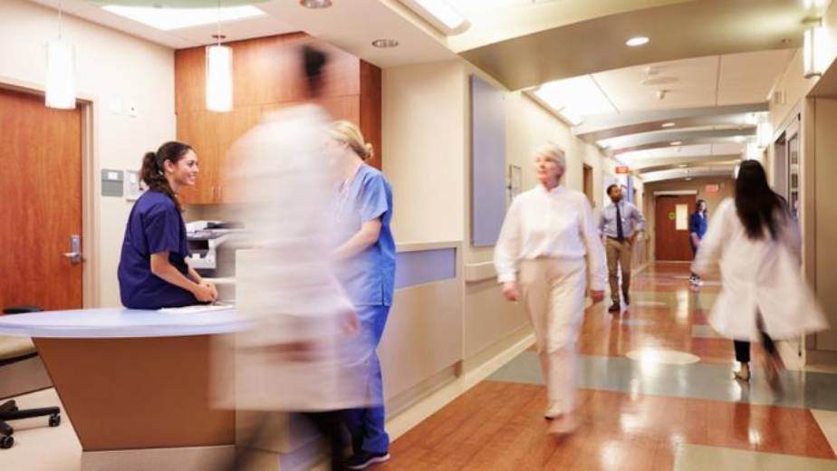 Healthcare provider implements gen AI to save 30 minutes per day, per user on information gathering-full